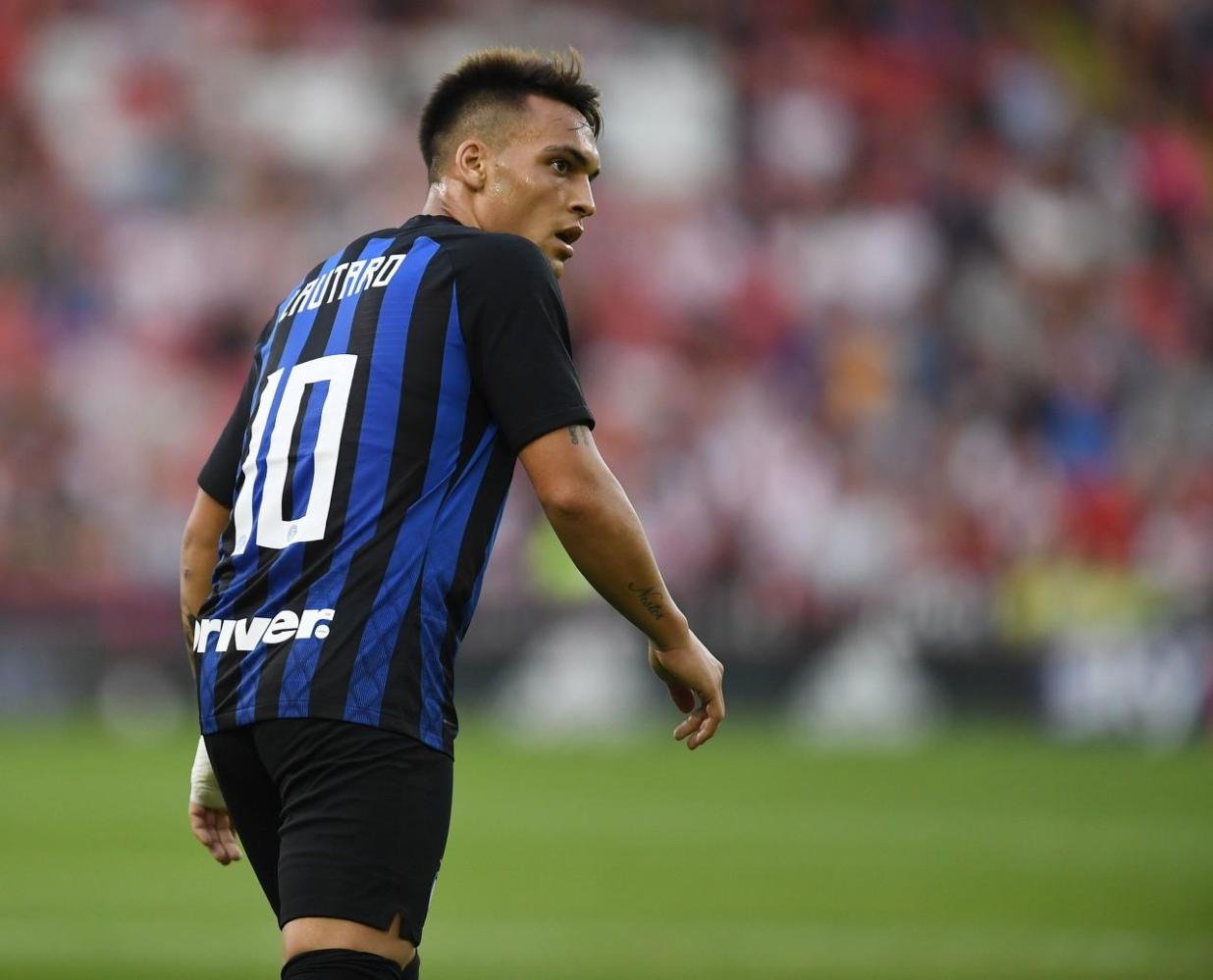 开云体育-纽约尼克斯赛后再遭质疑，志在欧冠名次提升，球迷炸锅，更衣室氛围转暖的简单介绍